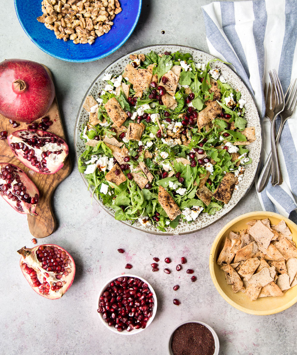 Mixed Green Salad with Pomegranate Seeds, Feta and Pecans – The Comfort of  Cooking