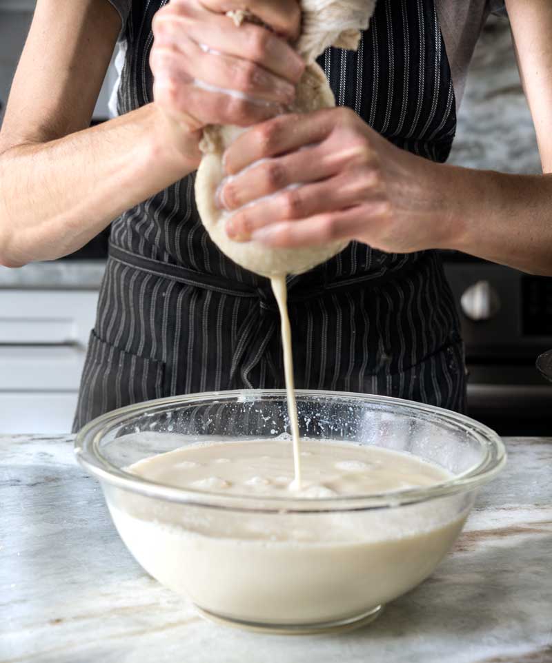 1-making-soy-milk